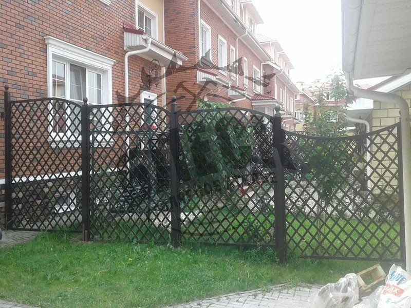 Забор из дерева в Дмитрове